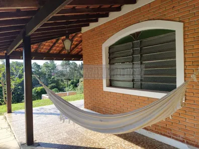 Fazenda / Sítio / Chácara com 3 Quartos para alugar, 300m² no Porta do Sol, Mairinque