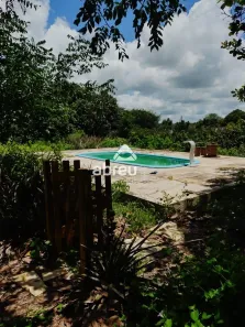 Fazenda / Sítio / Chácara com 2 Quartos à venda, 200m² no , Taipu