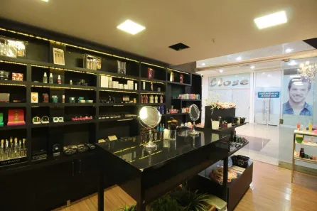 Loja / Salão / Ponto Comercial à venda, 24m² no Santa Clara, Divinópolis