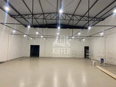 Galpão / Depósito / Armazém à venda, 180m² no Jardim Atlântico Central (Itaipuaçu), Maricá