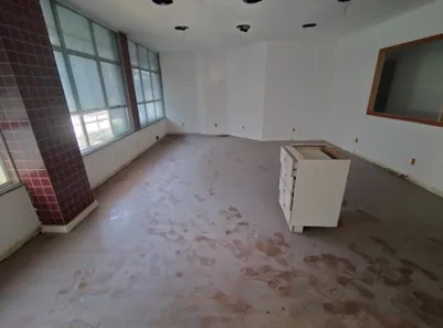 Conjunto Comercial / Sala para alugar, 300m² no Jardim Vinte e Cinco de Agosto, Duque de Caxias