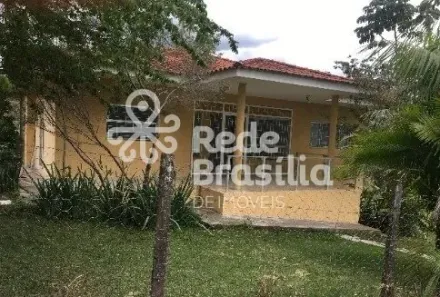 Casa de Condomínio com 3 Quartos para alugar, 250m² no Park Way, Brasília