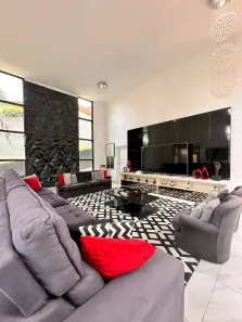 Casa de Condomínio com 3 Quartos para venda ou aluguel, 460m² no Nova Higienópolis, Jandira