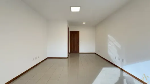 Conjunto Comercial / Sala para alugar, 26m² no Centro, Florianópolis