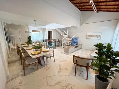Casa de Condomínio com 3 Quartos à venda, 130m² no Mosela, Petrópolis