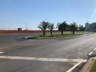 Terreno / Lote / Condomínio à venda, 200m² no Nossa Senhora Aparecida I, Saltinho