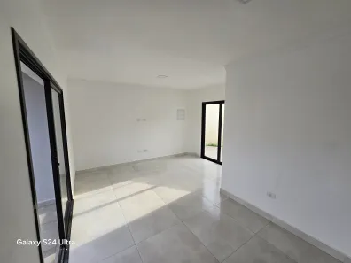 Sobrado com 2 Quartos para alugar, 140m² no Praia dos Sonhos, Itanhaém