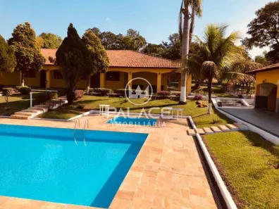 Fazenda / Sítio / Chácara com 10 Quartos para venda ou aluguel, 1300m² no Vila Zalla, Laranjal Paulista
