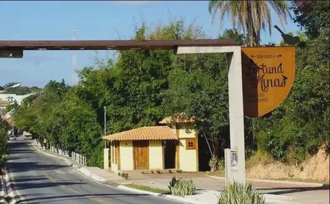 Terreno / Lote / Condomínio à venda, 800m² no Centro, Fortuna de Minas