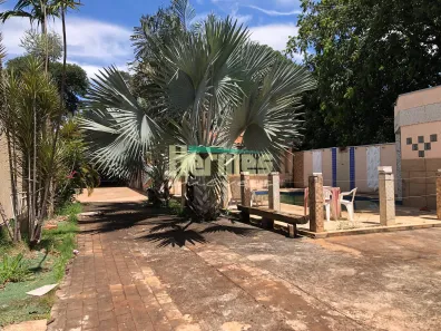 Fazenda / Sítio / Chácara com 2 Quartos para alugar, 360m² no Bonfim, Paulínia