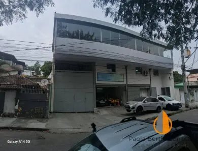 Galpão / Depósito / Armazém para venda ou aluguel, 686m² no Coelho, São Gonçalo