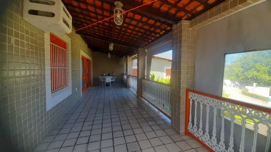 Sobrado com 5 Quartos à venda, 230m² no Carapibus, Conde