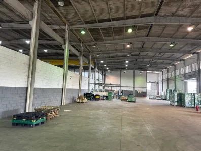 Galpão / Depósito / Armazém para venda ou aluguel, 6000m² no Jardim Limoeiro, Camaçari