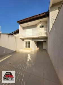 Casa com 4 Quartos para alugar, 227m² no Parque Residencial Jaguari, Americana