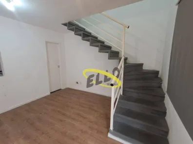 Casa de Condomínio com 2 Quartos para alugar, 60m² no Parque Monjolo, Cotia