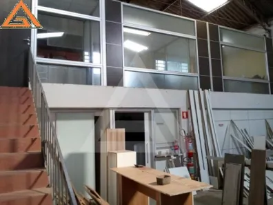 Galpão / Depósito / Armazém à venda, 285m² no Vila Jussara, Carapicuíba