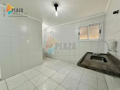 Casa de Condomínio com 2 Quartos para alugar, 75m² no Canto do Forte, Praia Grande
