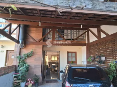 Sobrado com 3 Quartos à venda, 130m² no Niterói, Canoas