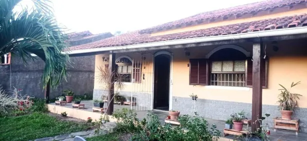 Casa com 2 Quartos à venda, 80m² no Vila Capri, Araruama