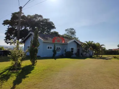 Fazenda / Sítio / Chácara com 2 Quartos à venda, 4259m² no , Alambari