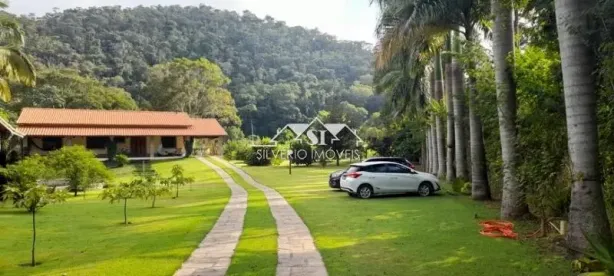 Fazenda / Sítio / Chácara com 4 Quartos à venda, 185m² no Paty do Alferes, Paty do Alferes