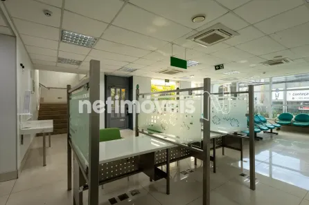 Prédio Inteiro para venda ou aluguel, 700m² no Caminho das Árvores, Salvador