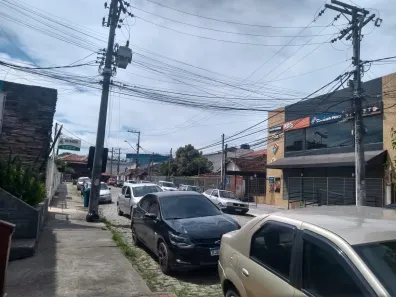 Loja / Salão / Ponto Comercial para alugar, 25m² no Centro, Rio das Ostras