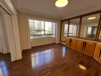 Apartamento com 3 Quartos para alugar, 210m² no Higienópolis, São Paulo