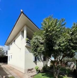 Casa com 4 Quartos à venda, 200m² no Tomazetti, Santa Maria