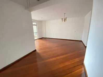 Apartamento com 3 Quartos para alugar, 240m² no Ingá, Niterói