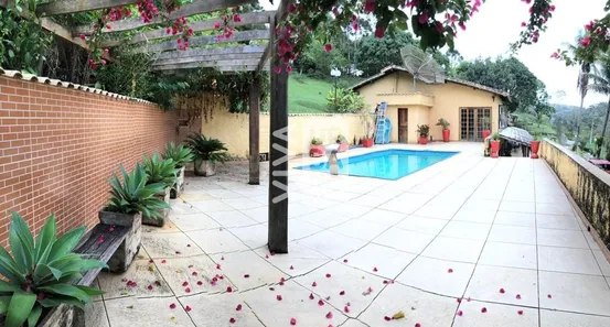 Fazenda / Sítio / Chácara com 4 Quartos à venda, 6298m² no , Piraí