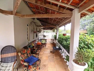 Fazenda / Sítio / Chácara com 4 Quartos à venda, 350m² no Centro, Mairinque