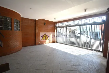 Sobrado com 3 Quartos para alugar, 200m² no Vila Brasílio Machado, São Paulo