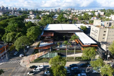 Casa Comercial para alugar, 600m² no Hugo Lange, Curitiba