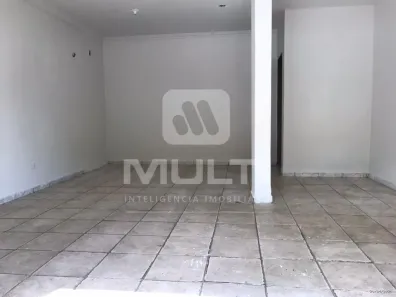 Loja / Salão / Ponto Comercial com 4 Quartos à venda, 40m² no Tocantins, Uberlândia
