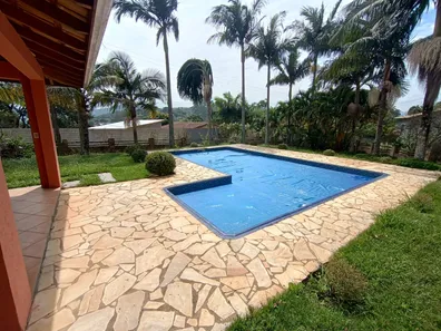 Fazenda / Sítio / Chácara com 4 Quartos à venda, 200m² no , Franco da Rocha