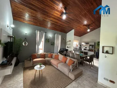 Fazenda / Sítio / Chácara com 3 Quartos à venda, 160m² no Chácara Maracajás, Salto