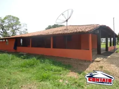 Fazenda / Sítio / Chácara com 3 Quartos para alugar, 600m² no Jardim Jockey Clube, São Carlos