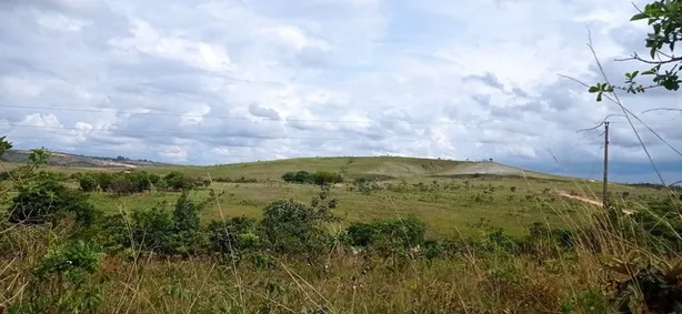 Fazenda / Sítio / Chácara com 3 Quartos à venda, 5000m² no Parque da Barragem Setor 08, Águas Lindas de Goiás