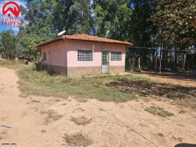 Fazenda / Sítio / Chácara com 2 Quartos à venda, 150m² no , Brasília