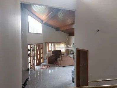 Sobrado com 3 Quartos à venda, 350m² no Loteamento Chacaras Embu-Guacu, Embu-Guaçu