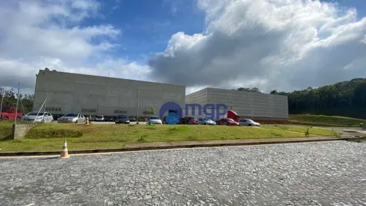 Galpão / Depósito / Armazém para alugar, 2500m² no Itararé, Embu-Guaçu