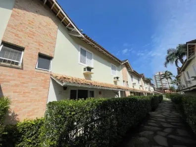Sobrado com 2 Quartos para venda ou aluguel, 65m² no São Lourenço, Bertioga