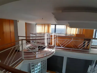 Loja / Salão / Ponto Comercial para alugar, 30m² no Centro, Macaé