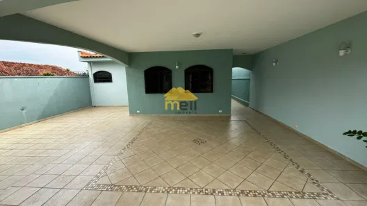 Casa com 3 Quartos para alugar, 244m² no Cidade Universitária, Presidente Prudente