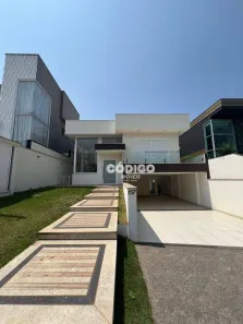 Sobrado com 3 Quartos para alugar, 260m² no Residencial Real Park, Arujá