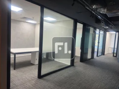 Conjunto Comercial / Sala para venda ou aluguel, 500m² no Alphaville Centro Industrial e Empresarial/Alphaville., Barueri