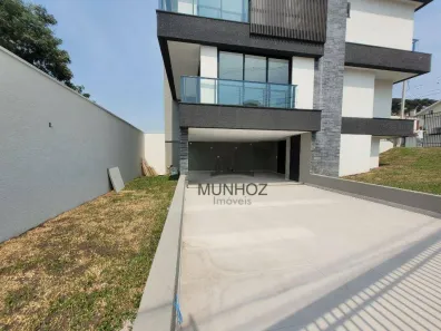 Sobrado com 3 Quartos à venda, 194m² no Ahú, Curitiba