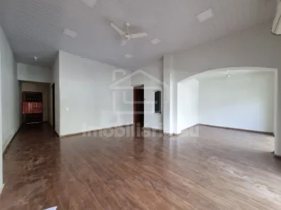 Loja / Salão / Ponto Comercial à venda, 475m² no Chácara Braz Miraglia, Jaú