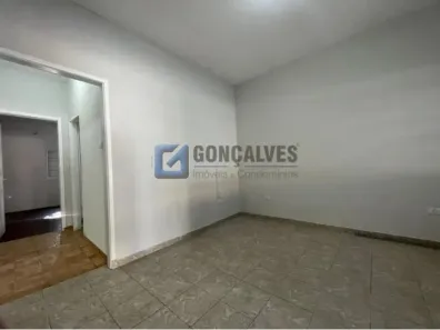 Casa com 2 Quartos para alugar, 150m² no Baeta Neves, São Bernardo do Campo